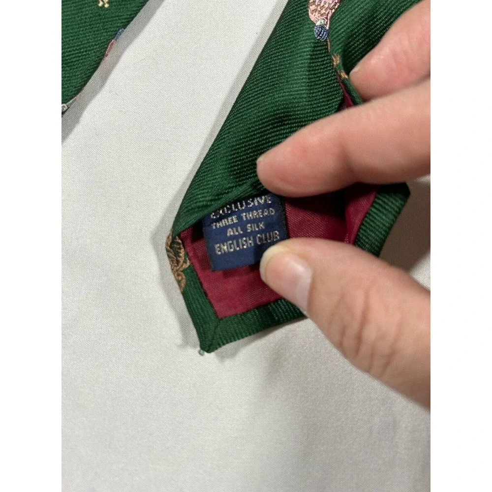 Vintage Jacobs Roberts LTD 100% Silk Tie Golf Exclusive Three Thread Design
